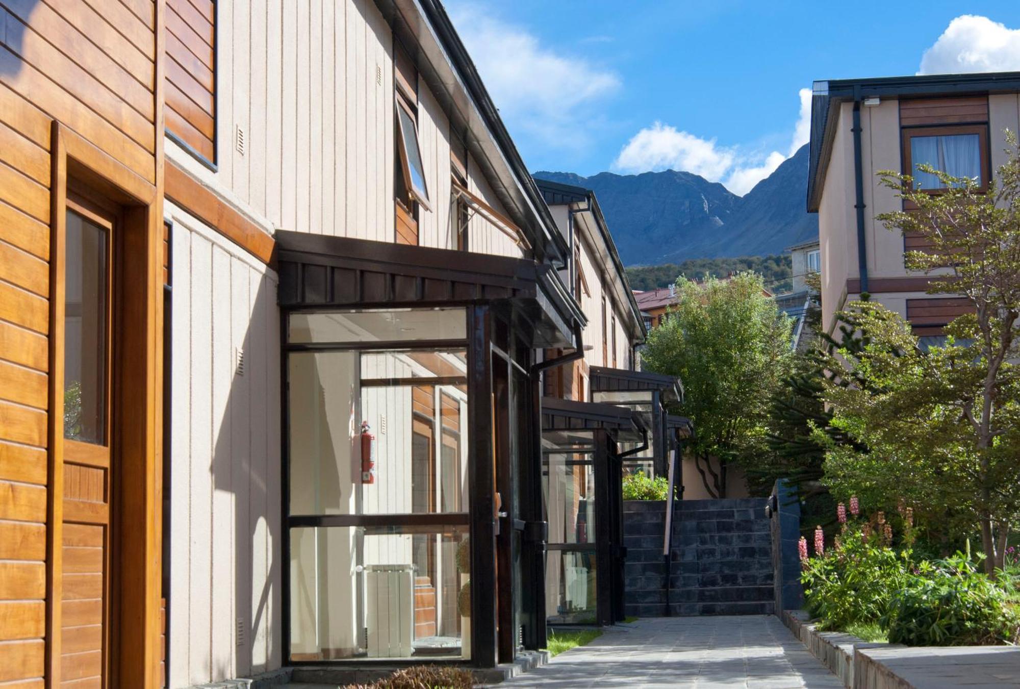 Del Bosque Apart Hotel Ushuaia Exterior photo